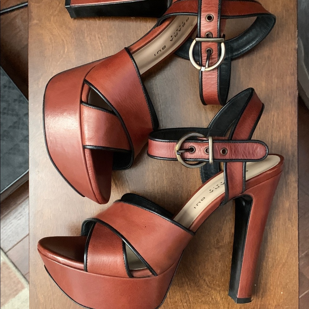 Barbara Bui Women's Tan Strappy Heels